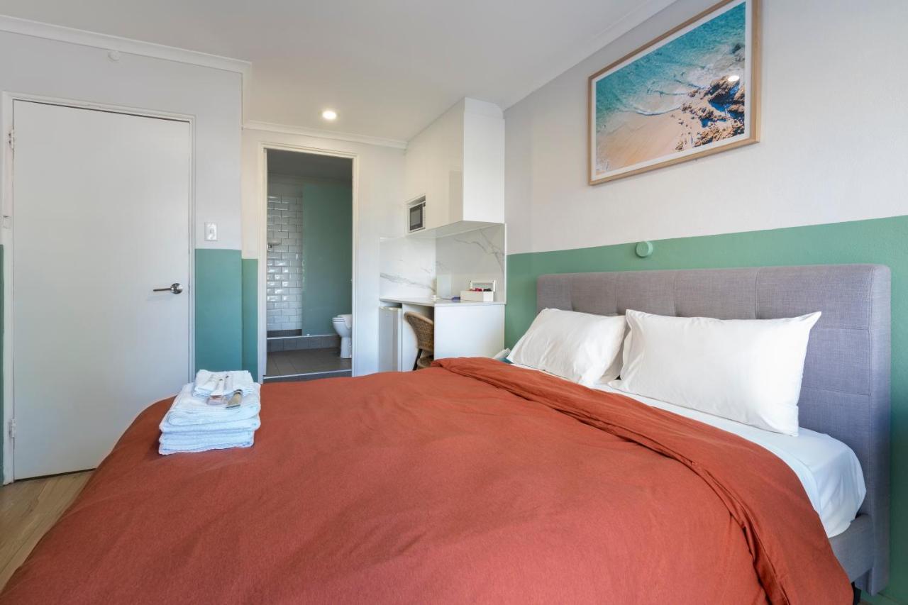 Manly Waves Studios & Apartments Sydney Buitenkant foto