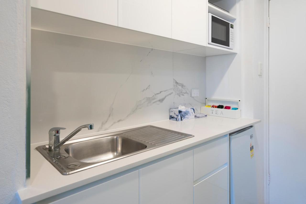 Manly Waves Studios & Apartments Sydney Buitenkant foto